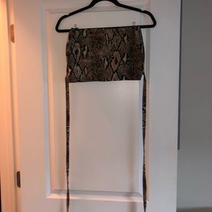 snakeskin print strapless crop top